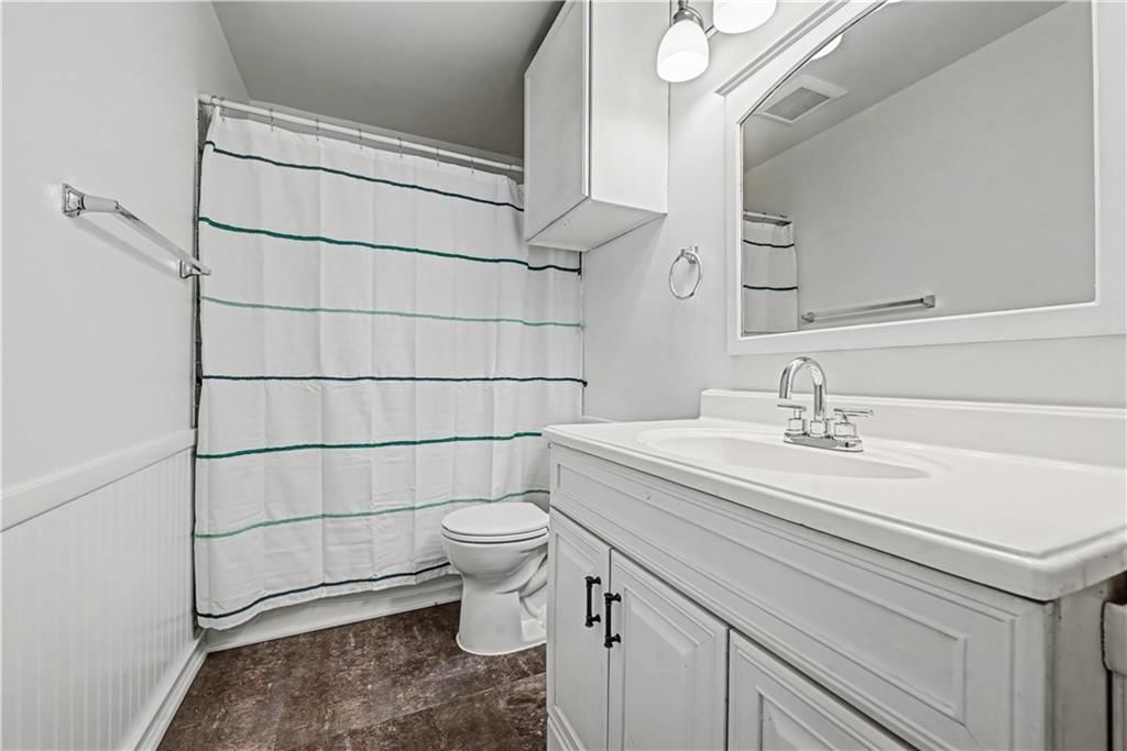 305 Maple Terrace — photo 14