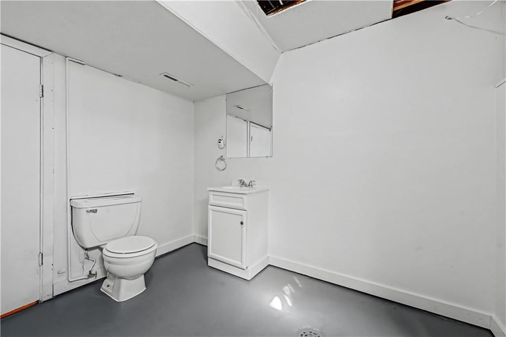 305 Maple Terrace — photo 20