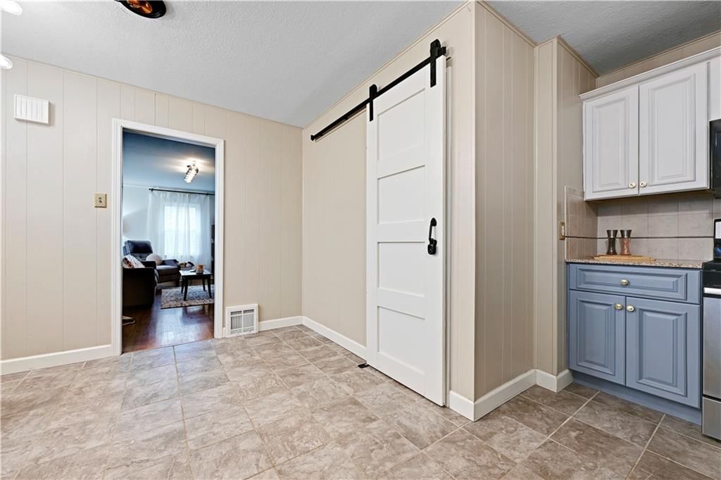 5332 Linden Street — photo 15