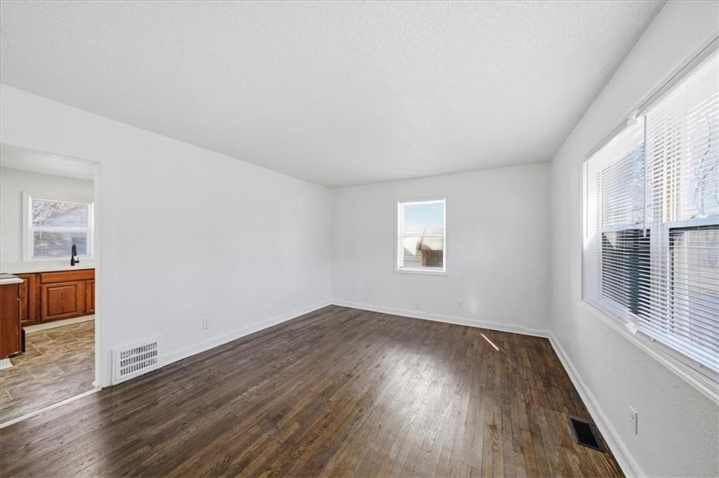 7104 Tracy Avenue — photo 5
