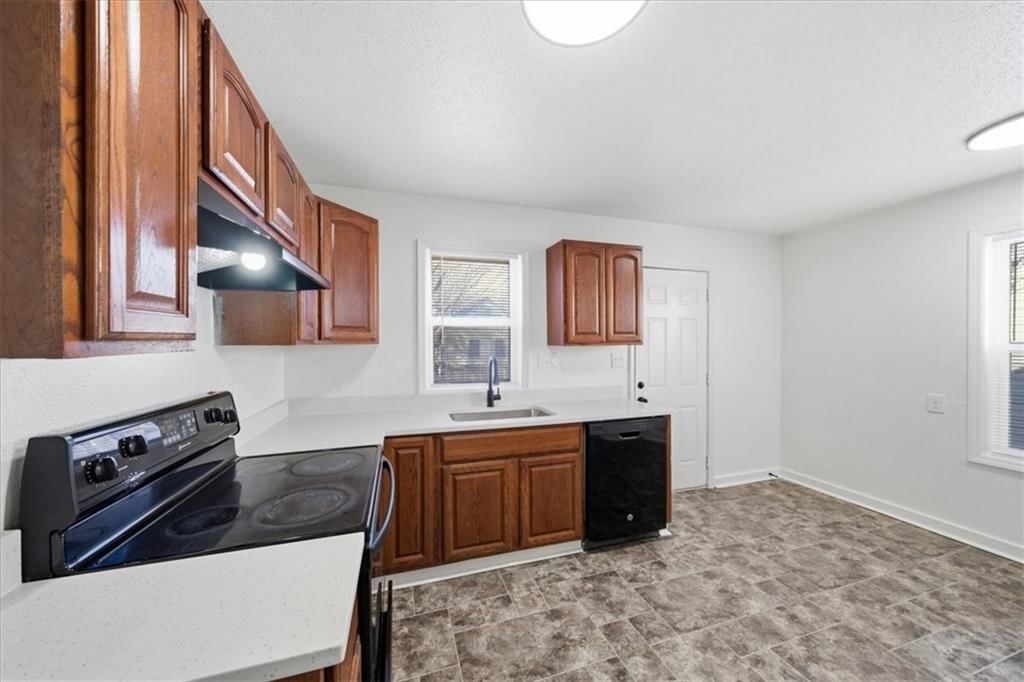 7104 Tracy Avenue — photo 6