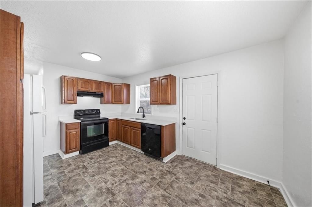 7104 Tracy Avenue — photo 8