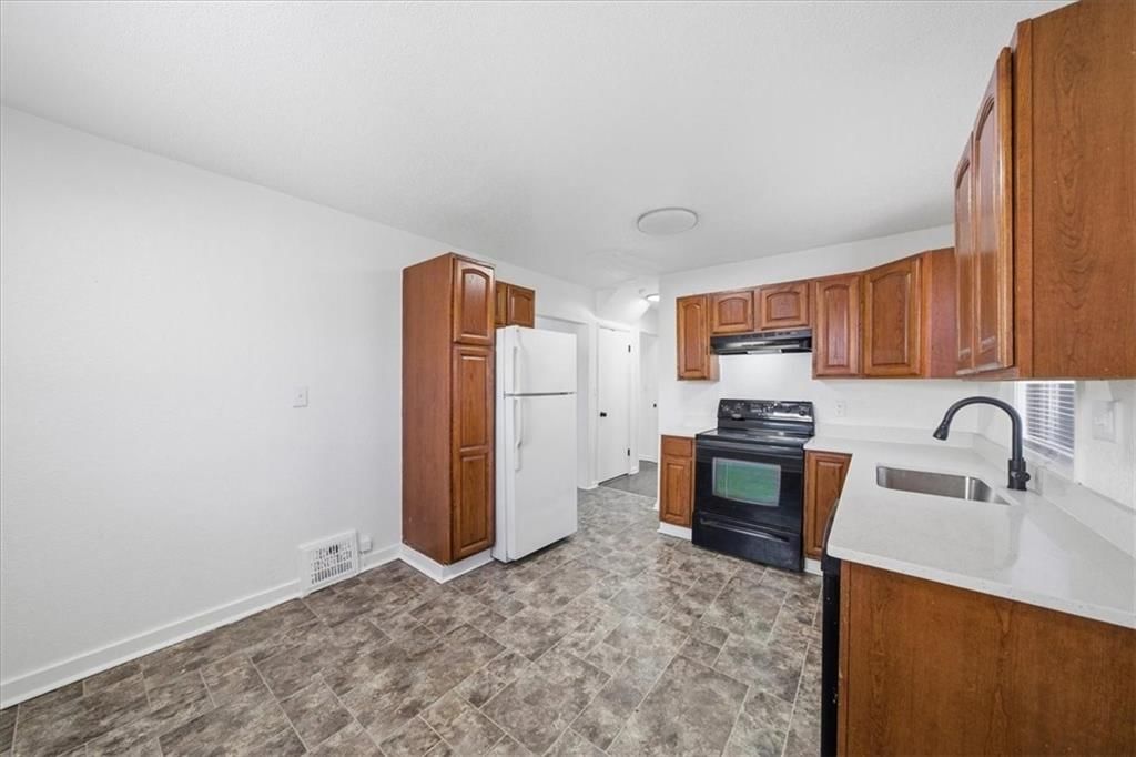 7104 Tracy Avenue — photo 9