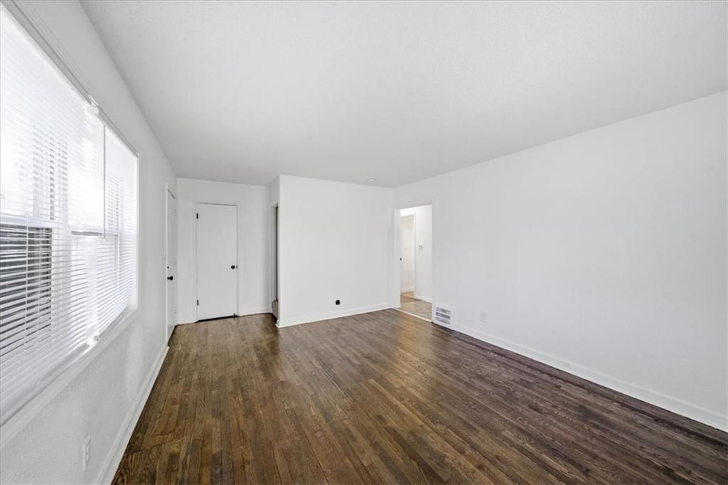 7104 Tracy Avenue — photo 12