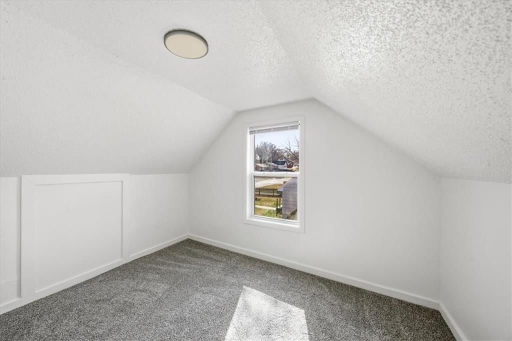 7104 Tracy Avenue — photo 18