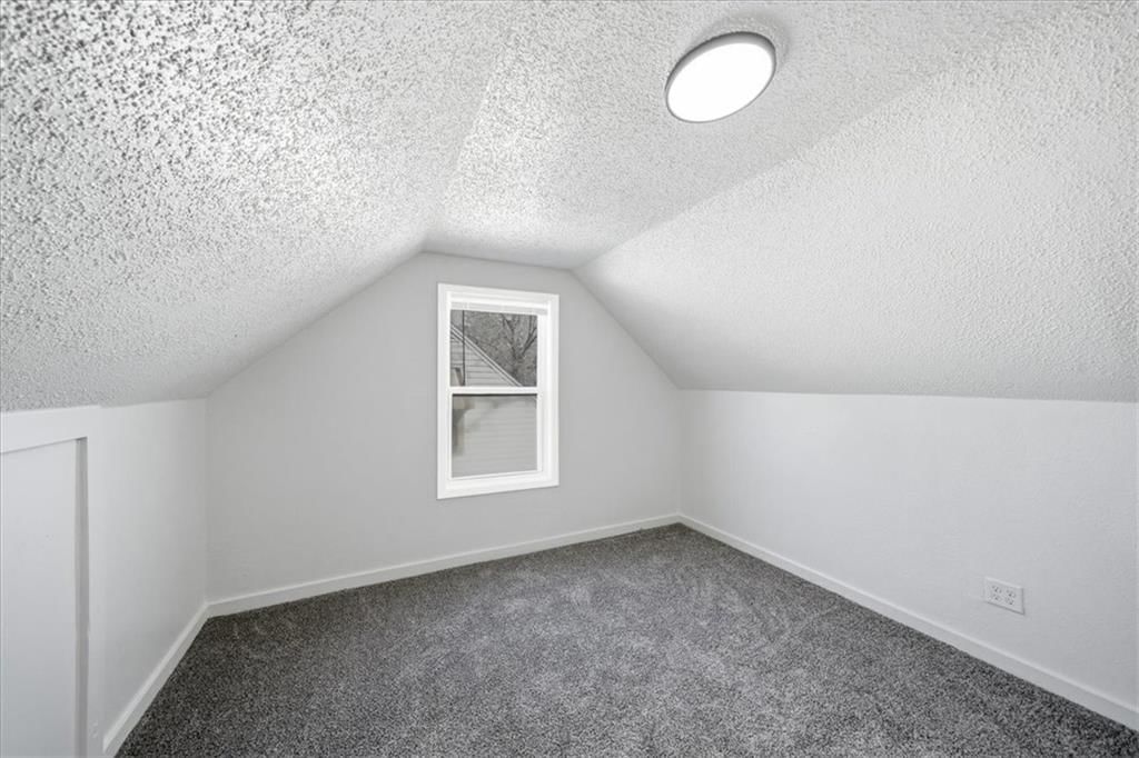 7104 Tracy Avenue — photo 20