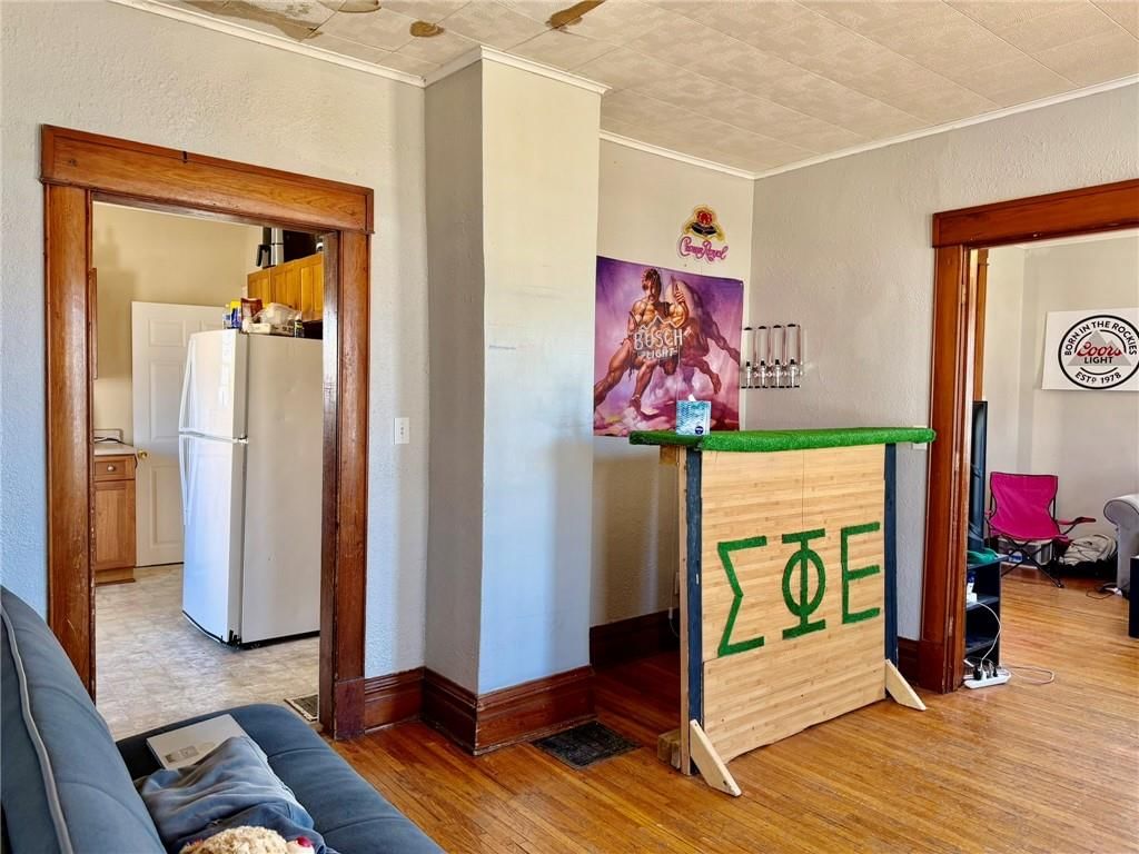 321 W 5th Street — photo 12