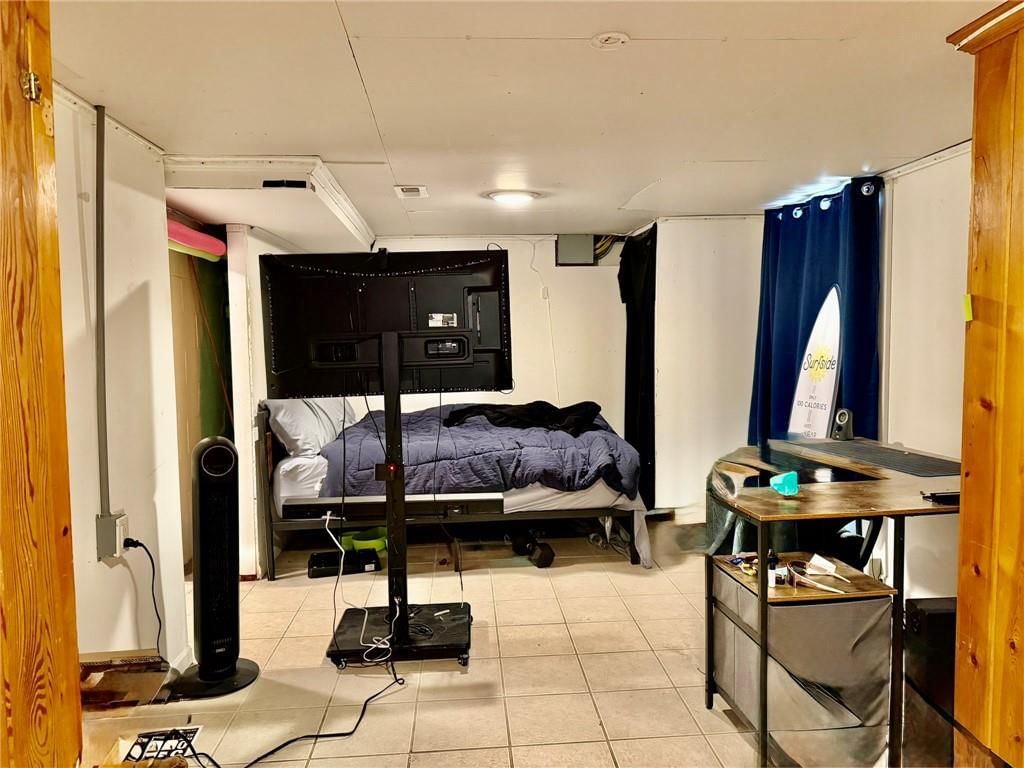 321 W 5th Street — photo 36