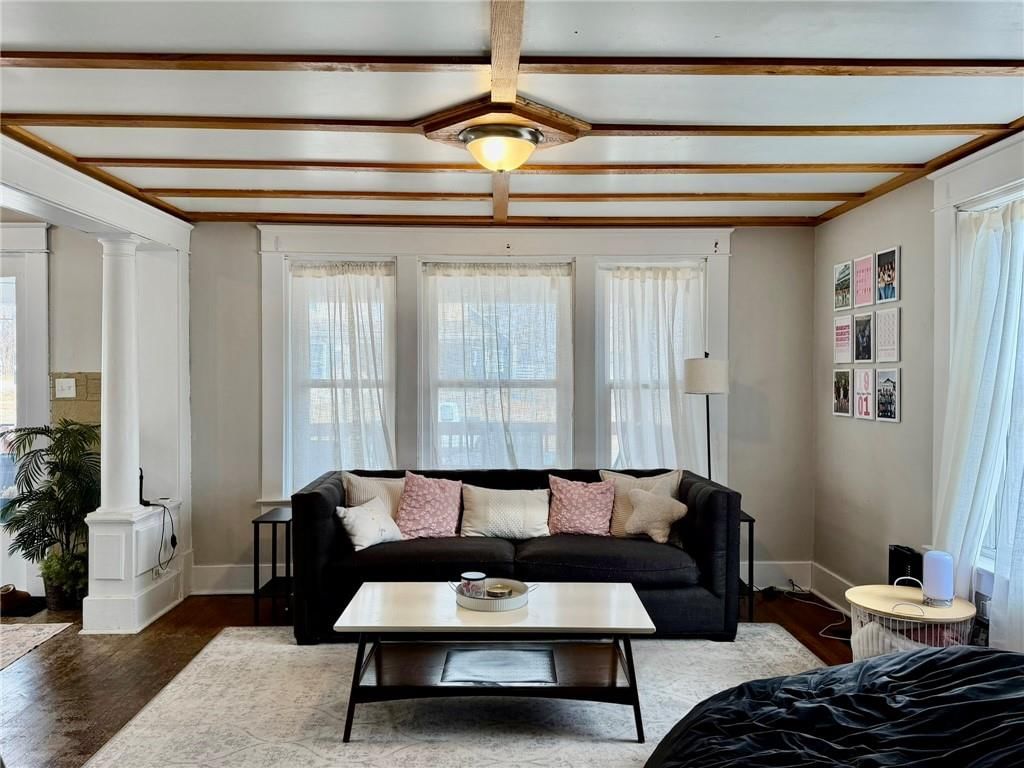 304 W 7th Street — photo 11