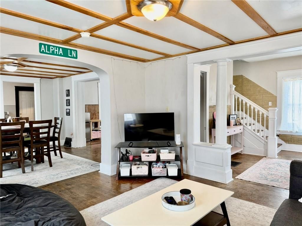 304 W 7th Street — photo 12