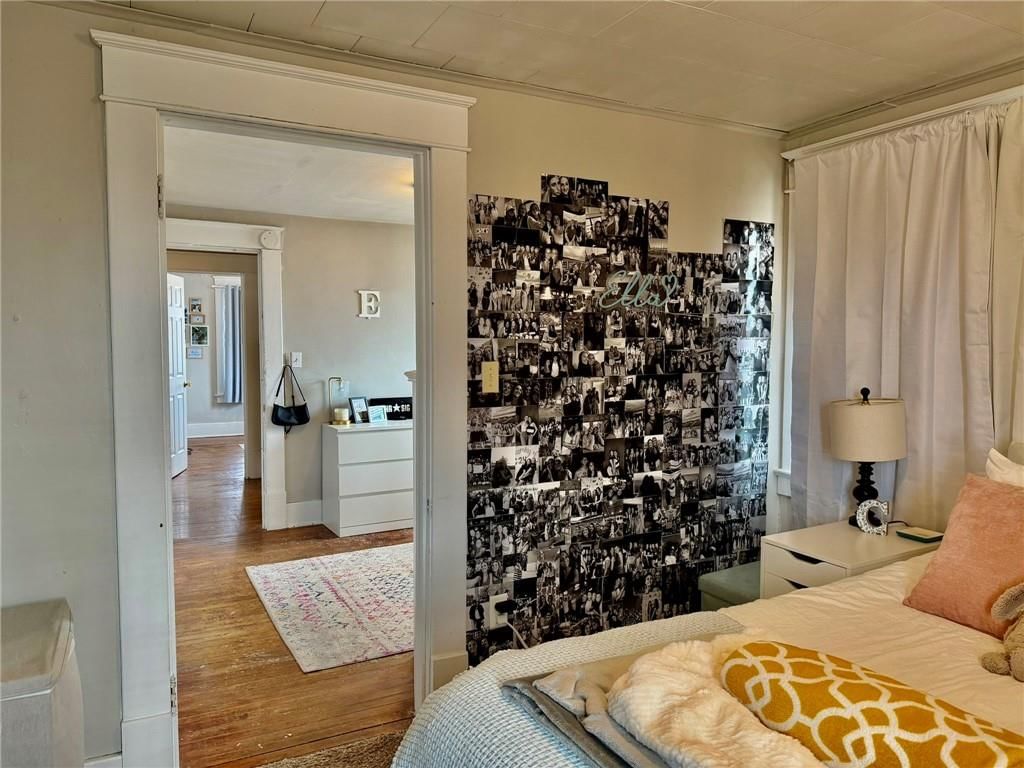 304 W 7th Street — photo 35