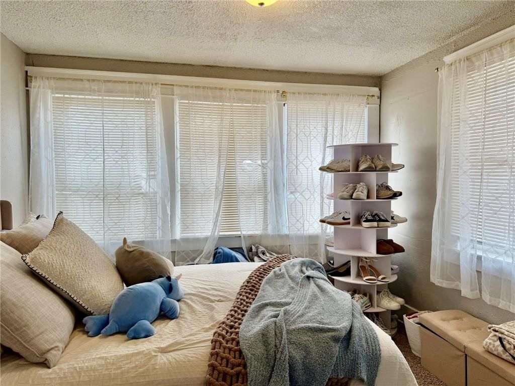 304 W 7th Street — photo 38