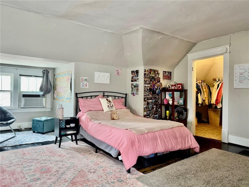 304 W 7th Street — photo 40