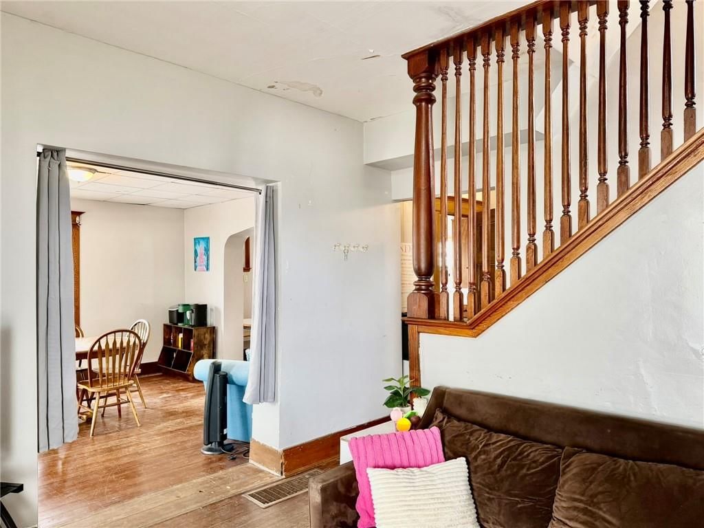 221 W 7th Street — photo 5