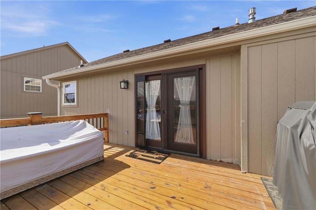 517 SW Brome Drive — photo 24
