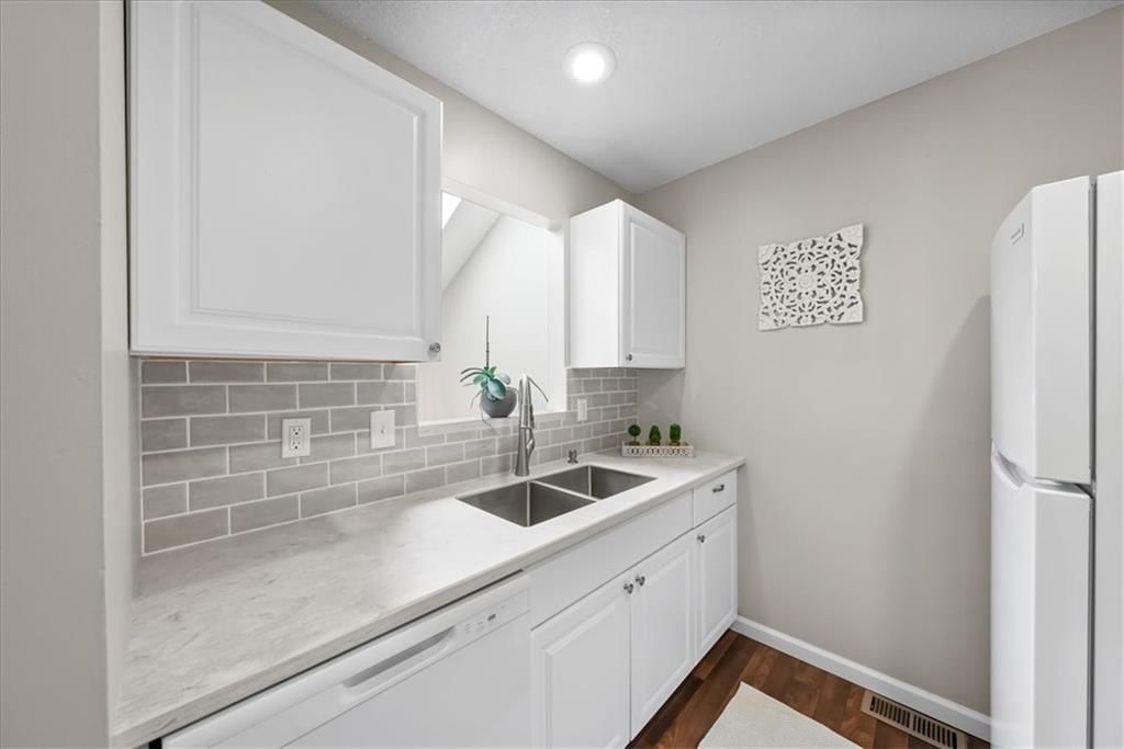 12683 W 108th Street — photo 9