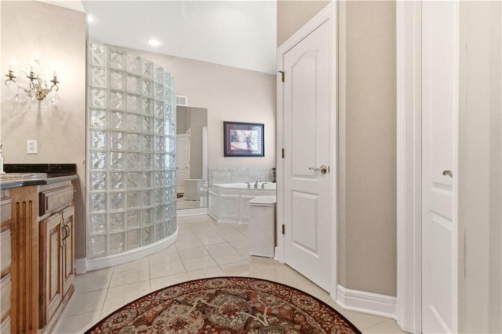 4405 N Hickory Lane — photo 32