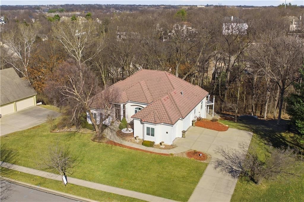 4405 N Hickory Lane — photo 68