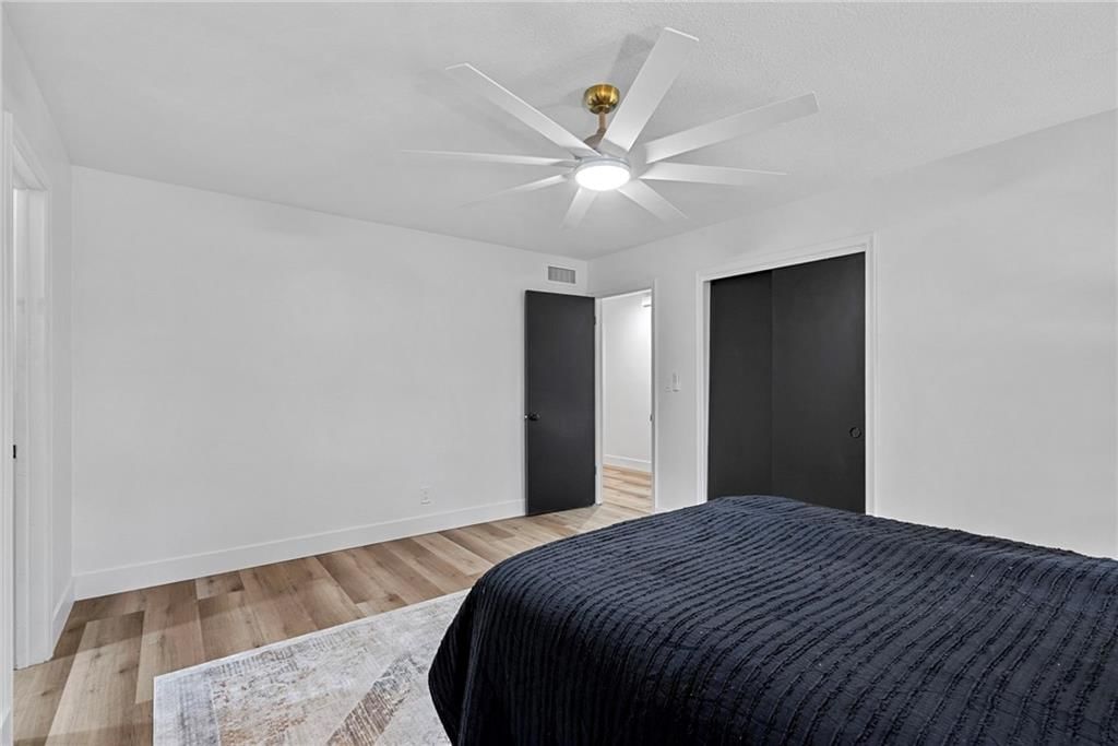 9601 W 104th Terrace — photo 36