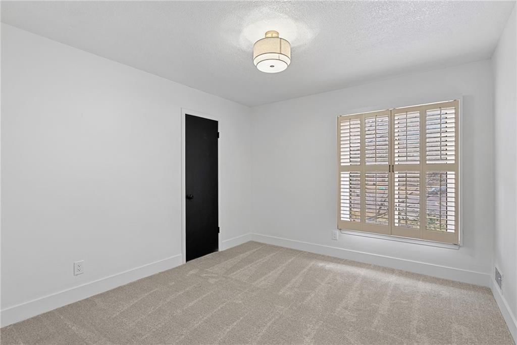 9601 W 104th Terrace — photo 38