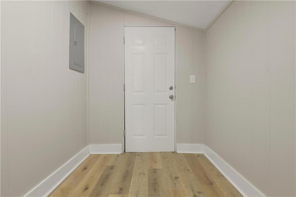 Photo 15 of 16 - 517 Parker Avenue, Osawatomie, KS 66064