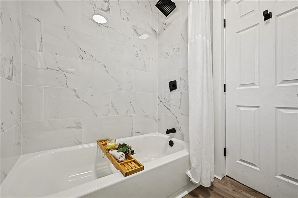 2539 Alden Street — photo 31