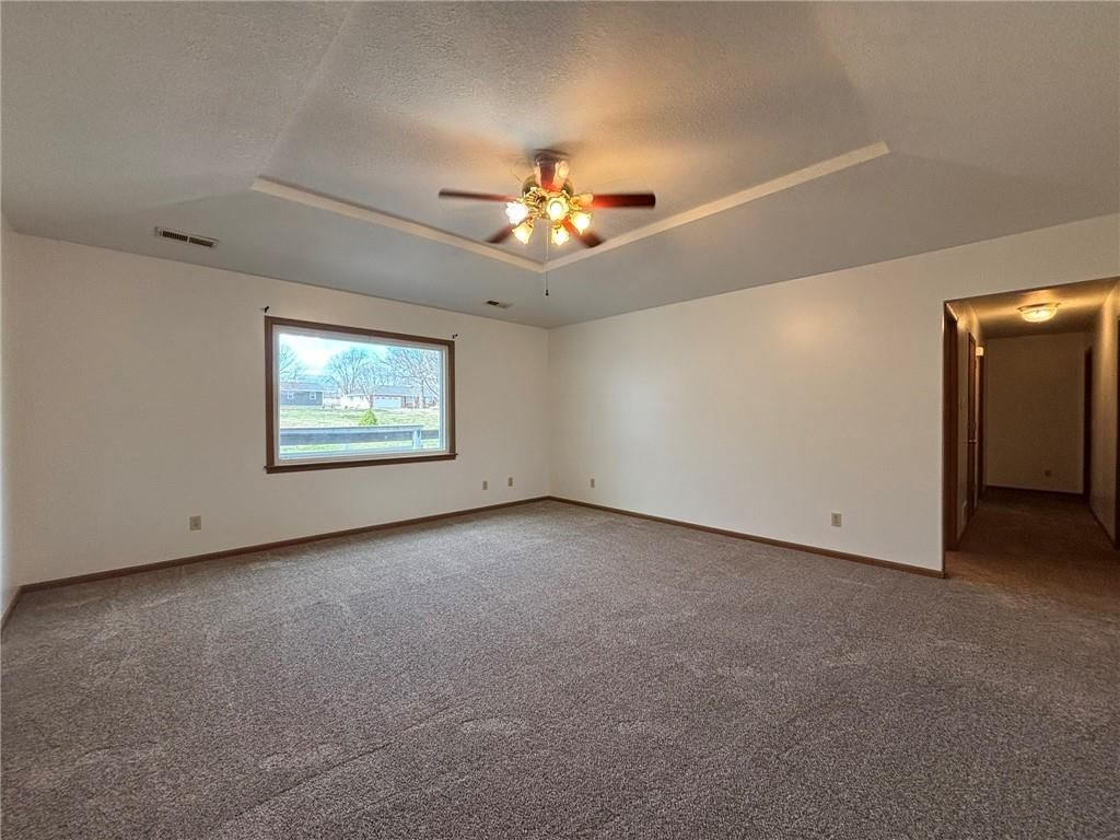 704 S 12th Terrace — photo 8
