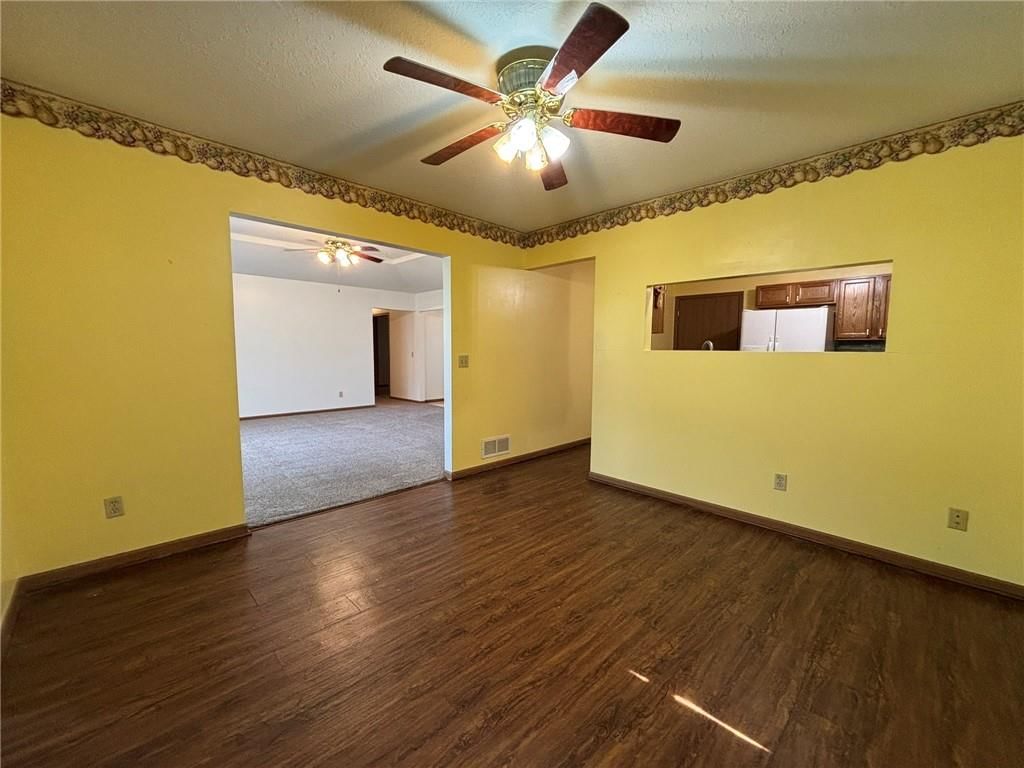 704 S 12th Terrace — photo 9