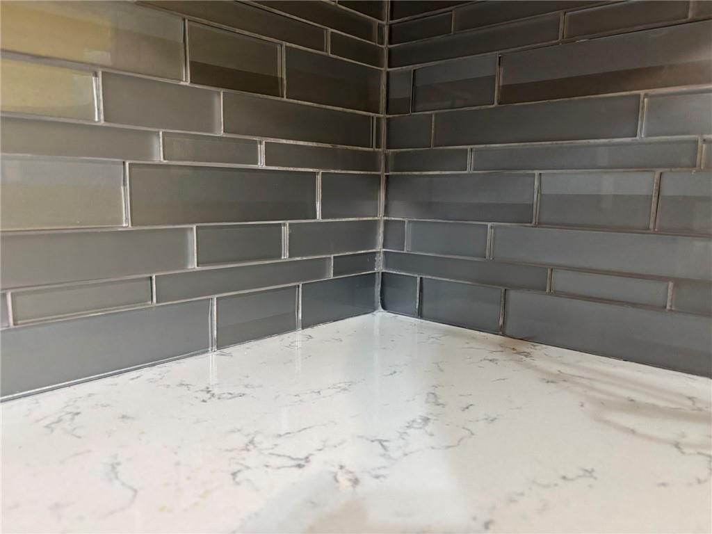 704 S 12th Terrace — photo 15