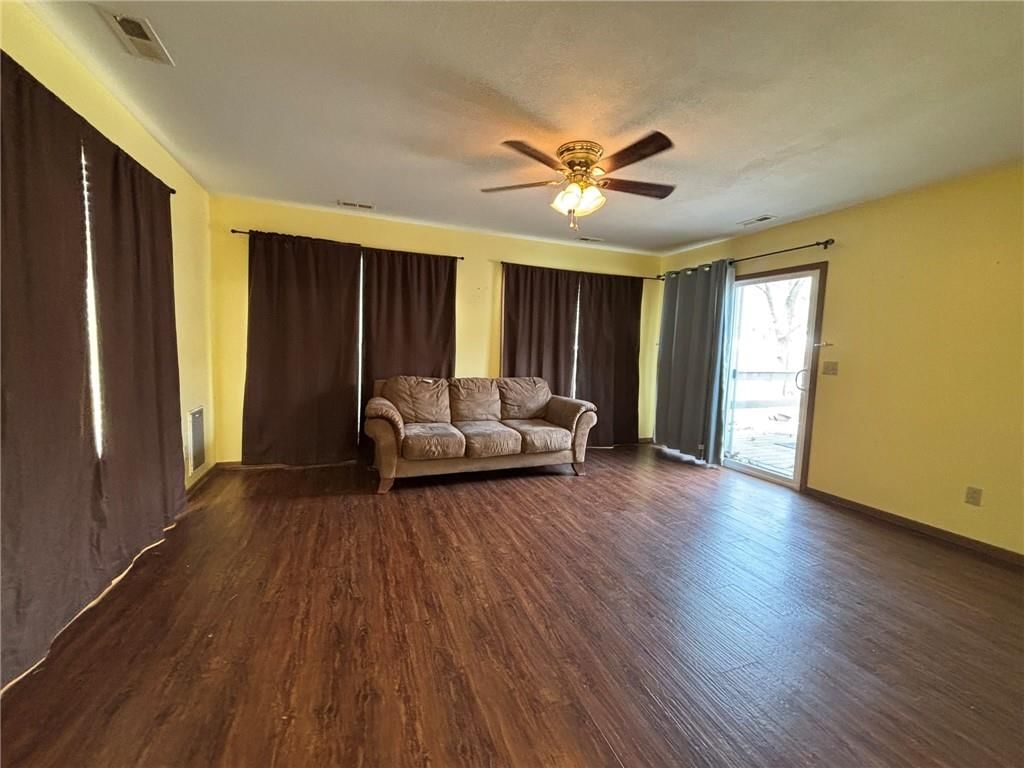 704 S 12th Terrace — photo 16