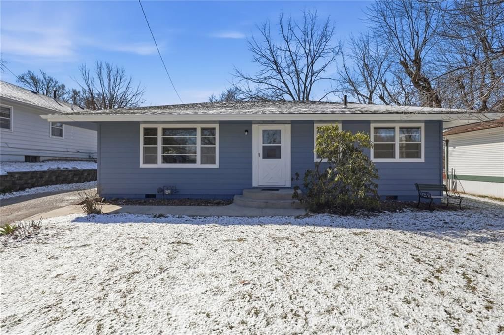 914 Locust Street — photo 2