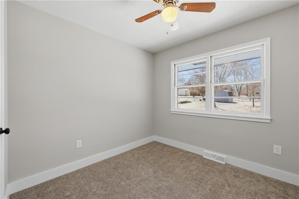 914 Locust Street — photo 10