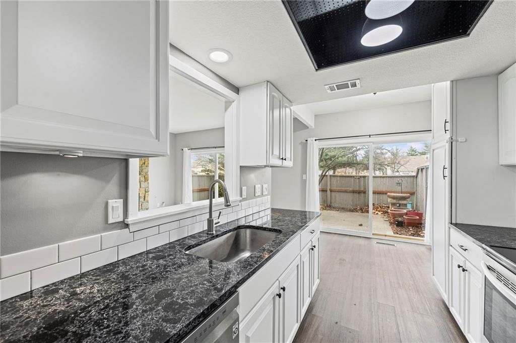 8058 Colony Lane — photo 15