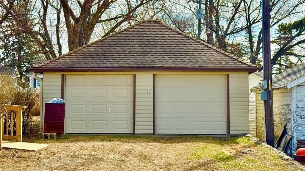 2324 Goff Avenue — photo 6