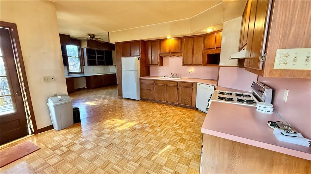 2324 Goff Avenue — photo 13