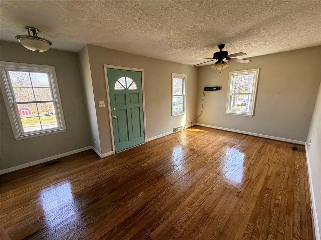5210 Newton Street — photo 14