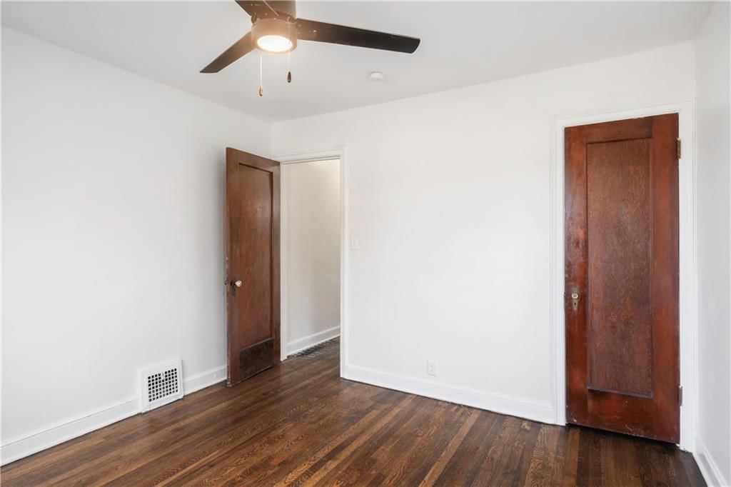 1421 E 77th Street — photo 16