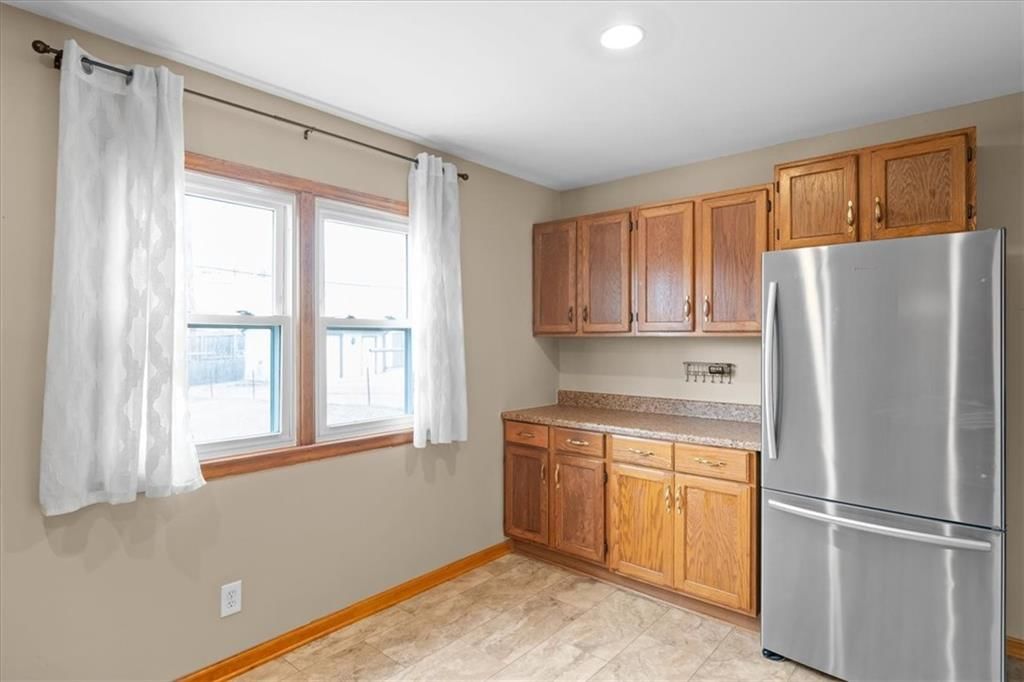 2408 NE 60th Street — photo 18
