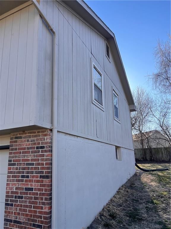 11725 Crystal Drive — photo 3