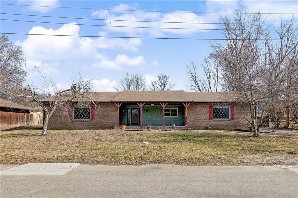 1907 Sun Valley Road — photo 2