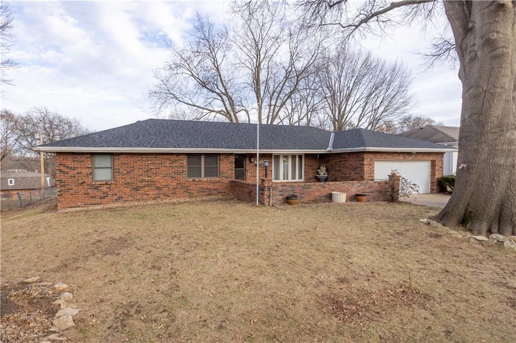1615 Wayne Drive — photo 2