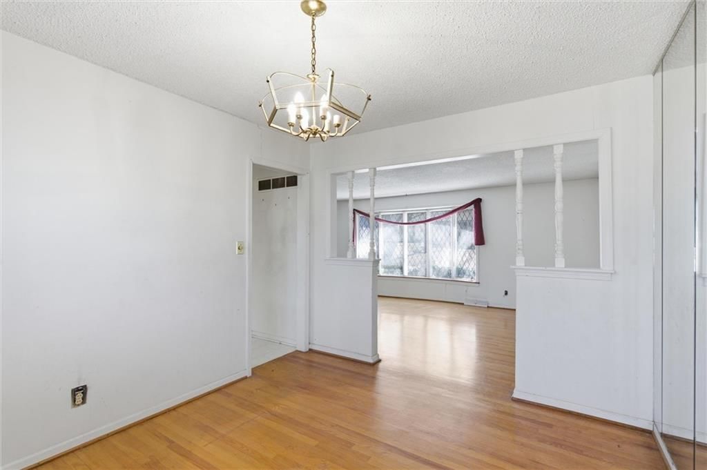 606 E 105th Terrace — photo 14