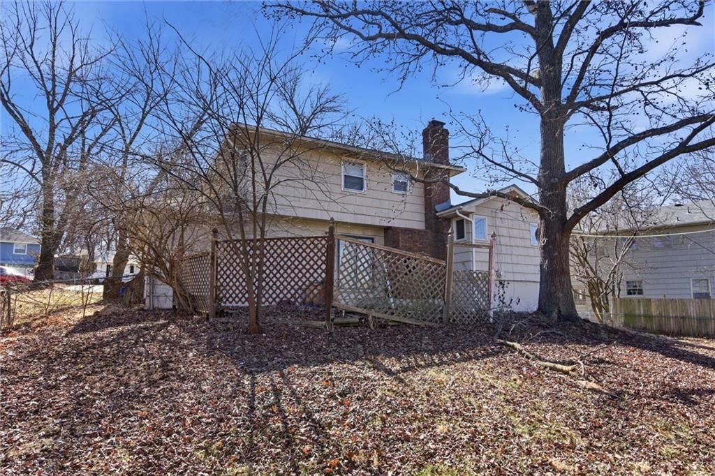 606 E 105th Terrace — photo 32