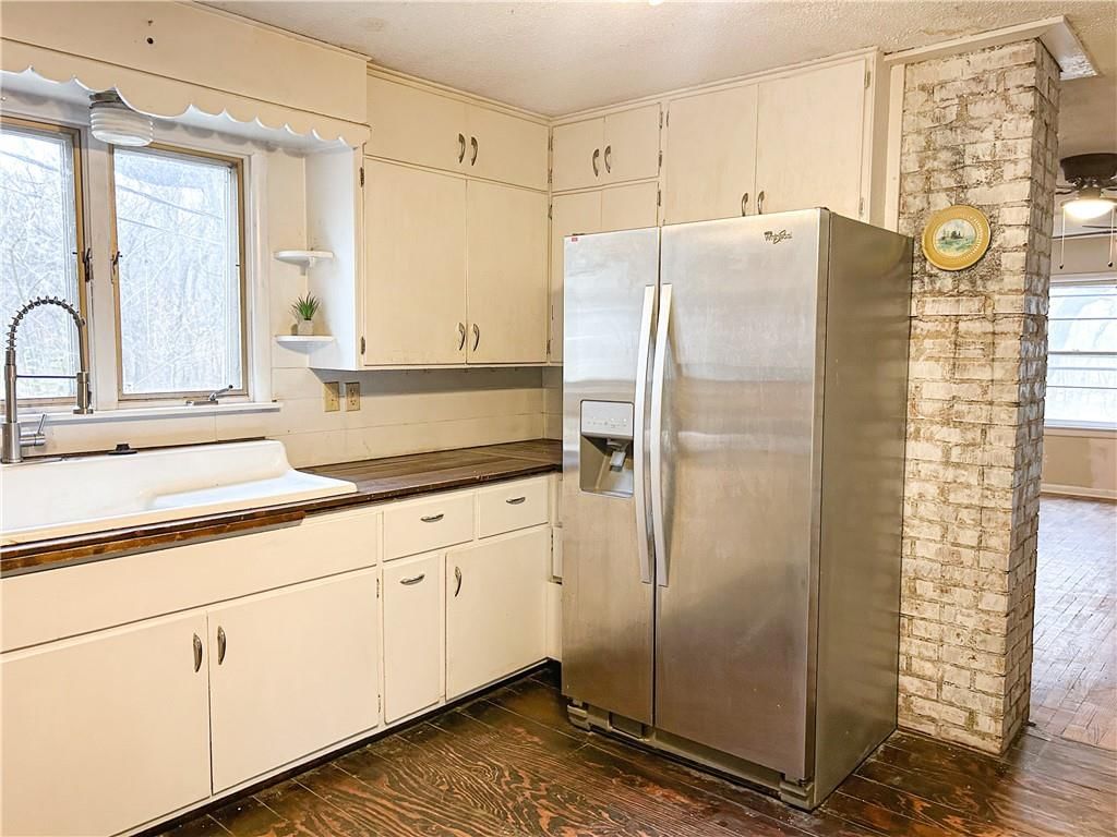 421 S 1st Street — photo 10