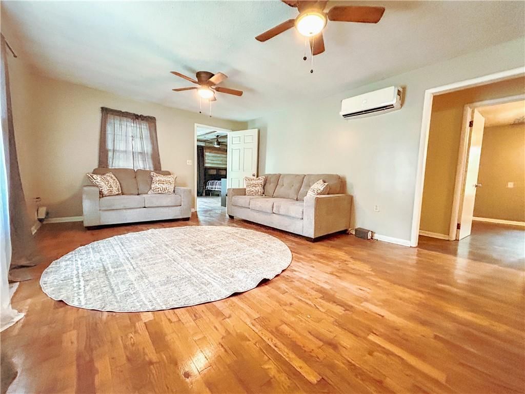 421 S 1st Street — photo 16