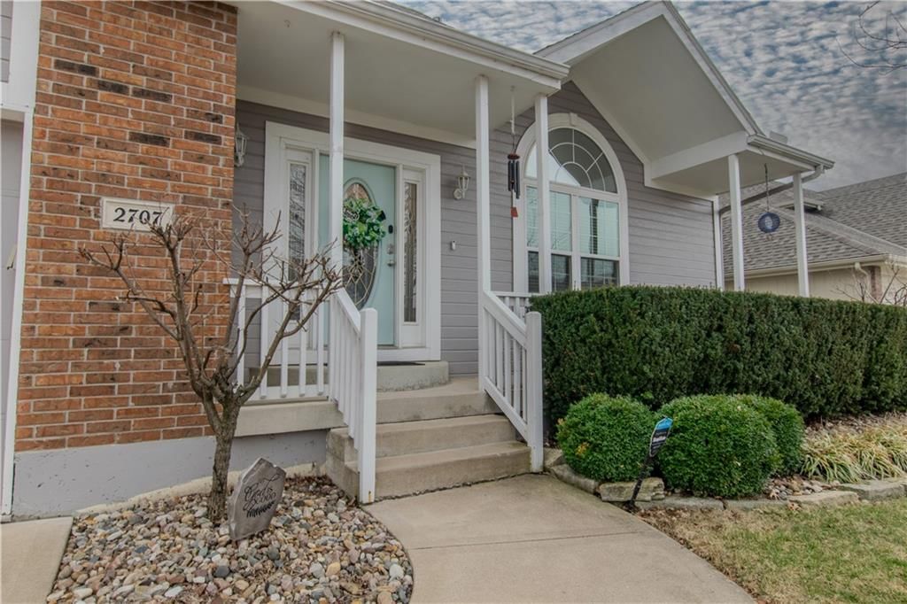 2707 SW Arthur Drive — photo 2