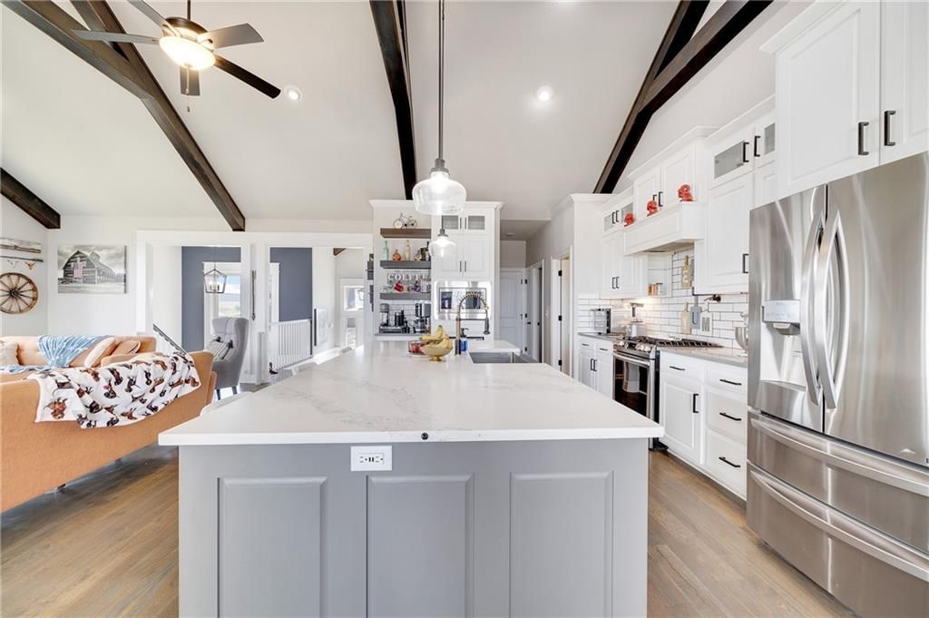 905 SE Wood Ridge Court — photo 16