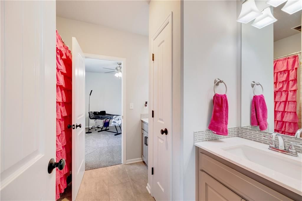 905 SE Wood Ridge Court — photo 40