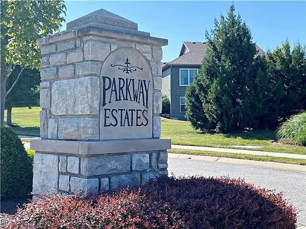 905 SE Wood Ridge Court — photo 45