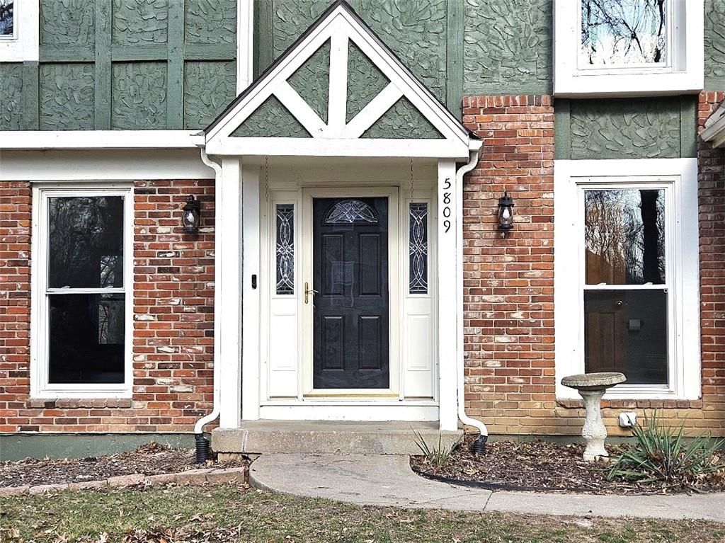 5809 N Spruce Avenue — photo 3